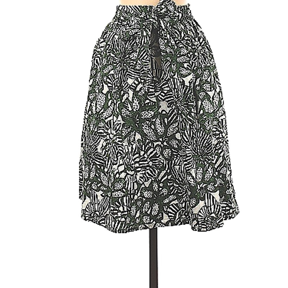 Green and white floral skirt with tie waist